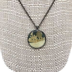 Dixon - Necklace - Medium Round - Succulents & Silver Leaf