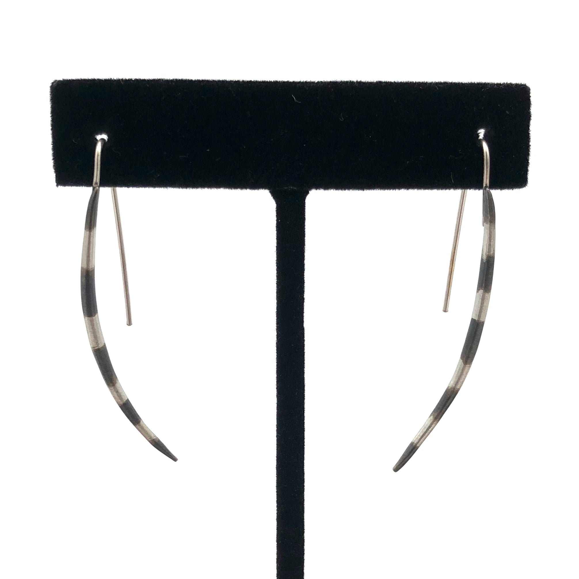 Blackwing Metals - Earrings - Single Quill Dangle #TE71d-s/b