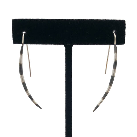 Blackwing Metals - Earrings - Single Quill Dangle #TE71d-s/b