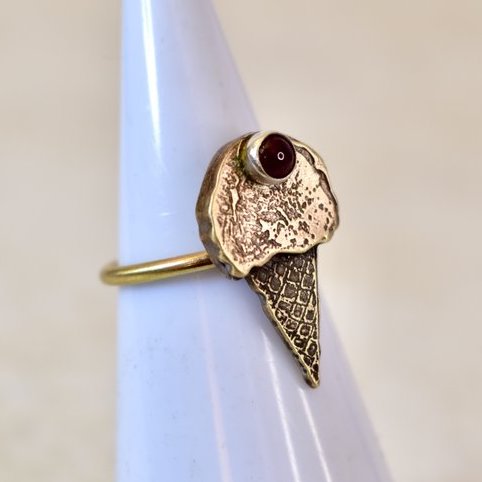 Chloeography - Ring - I Scream for Ice Cream (Butterscotch with Cherry) #ICERG-BUTCHE