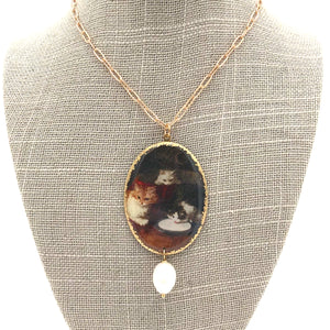 Folkloric Jewelry - Necklace - Cameo Pendant (Cats with Pearl)