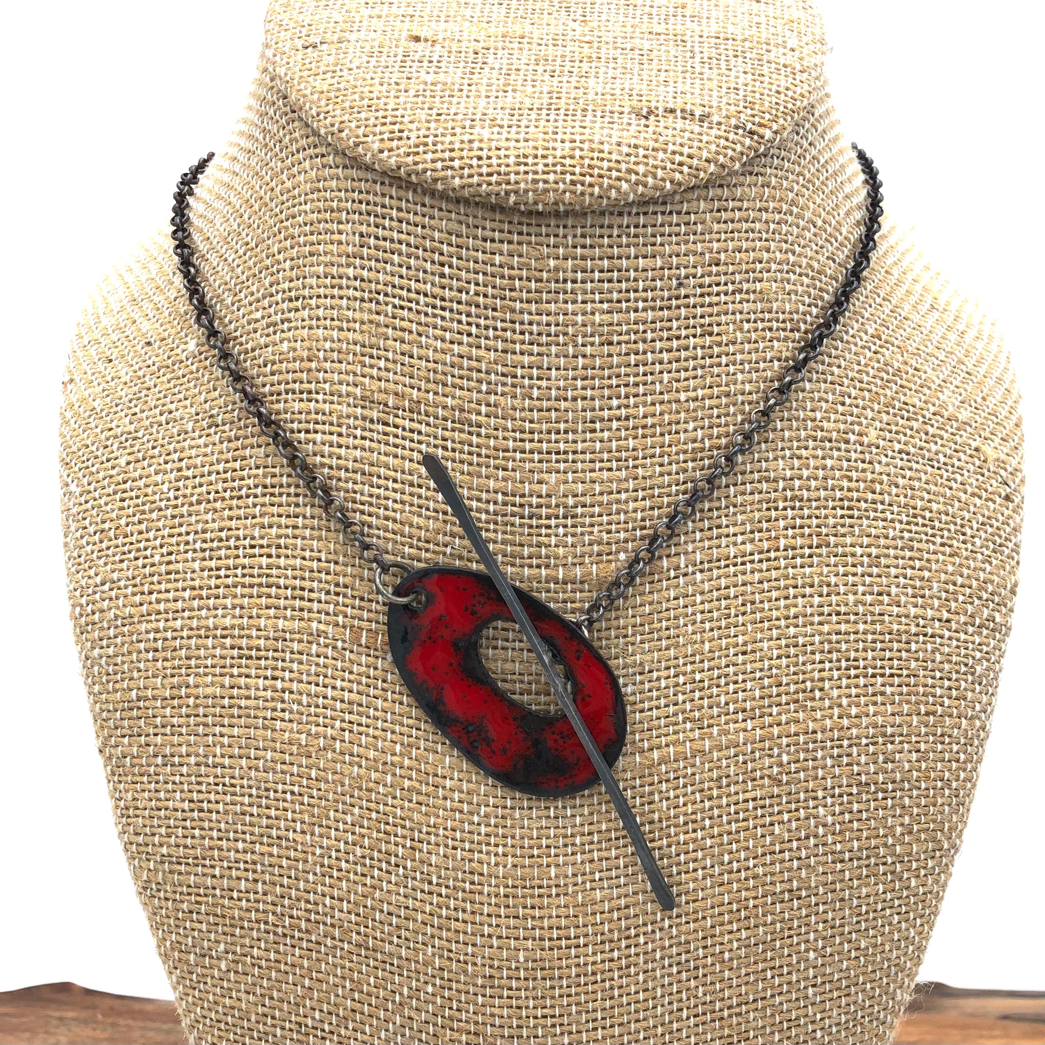 Denbow - Toggle Necklace