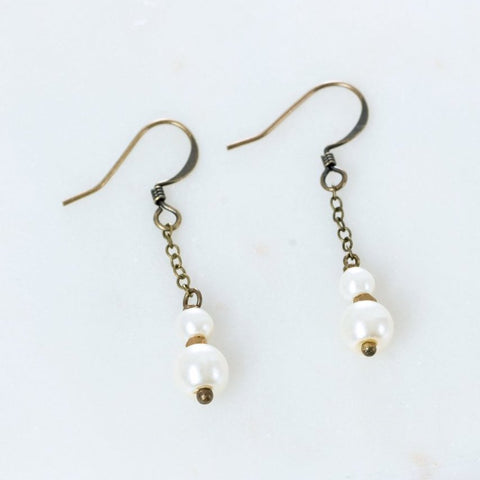 Edgy Petal - Earrings - Dainty Chain (Pearl) #PRL-54