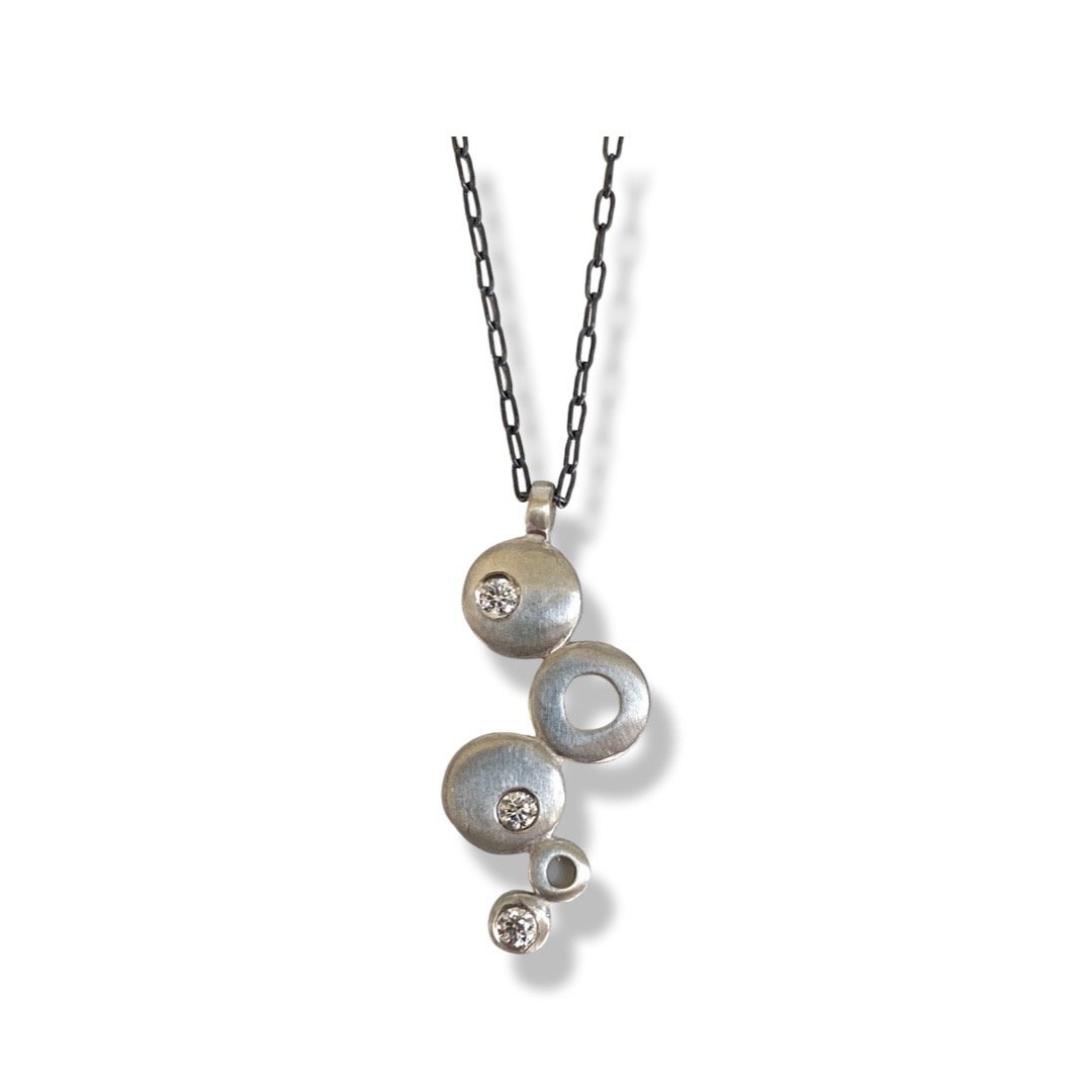 Jennifer Lippman Bruno Design - Necklace - Elongated Bubble (Three Diamonds) #PSSD-006