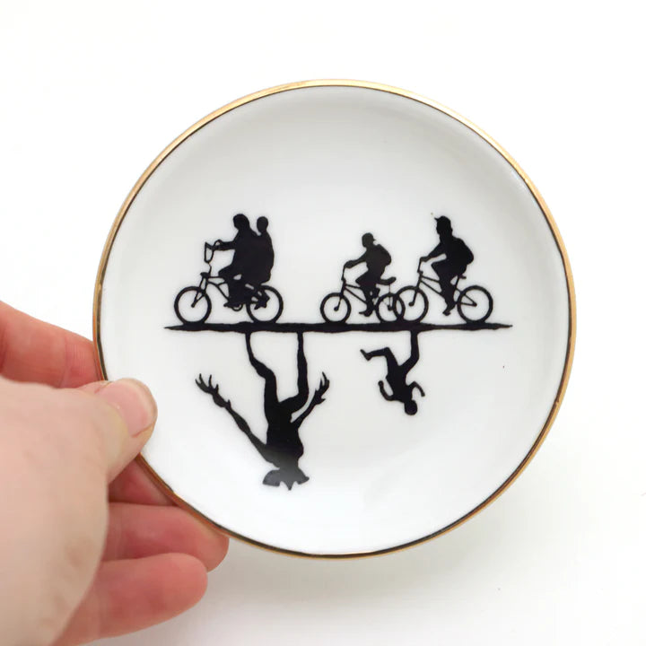 Lenny Mud - Gold-Rimmed Ring Dish (Stranger Things)