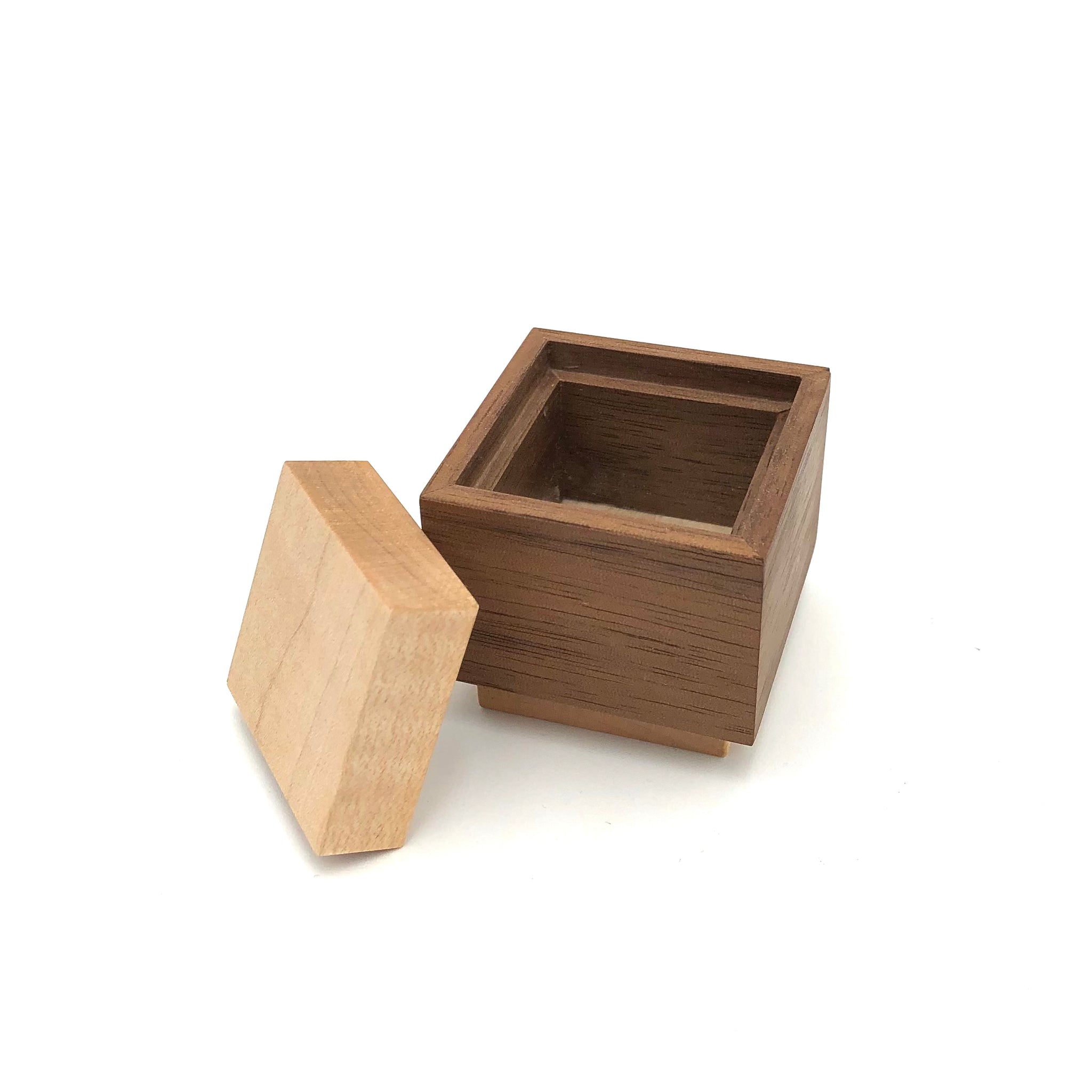 Young Fine Woodcraft - Shellacked Wood Jewelry Box - Tiny (Walnut, Maple) #TB03
