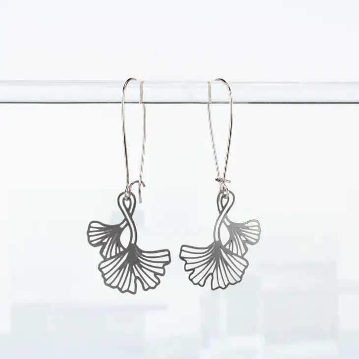 A Tea Leaf - Earrings - Ginkgo Biloba Leaves Cluster (Silver) #ATL-E-228-STA