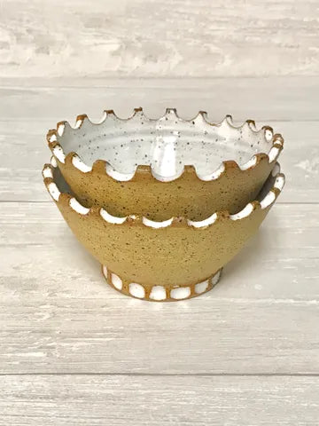 Bari Moss Ceramics - Mini Bowl (White Glaze Interior | Unglazed Exterior | Sandcastle Rim) #S04