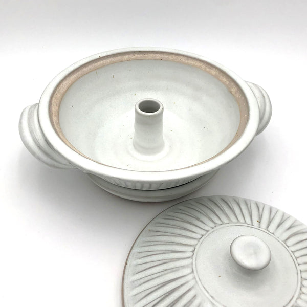 Coburn - Veggie Steamer with Tray (Fluted White)