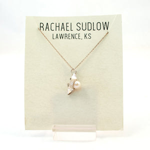 Sudlow - necklace - sweet pea (white)