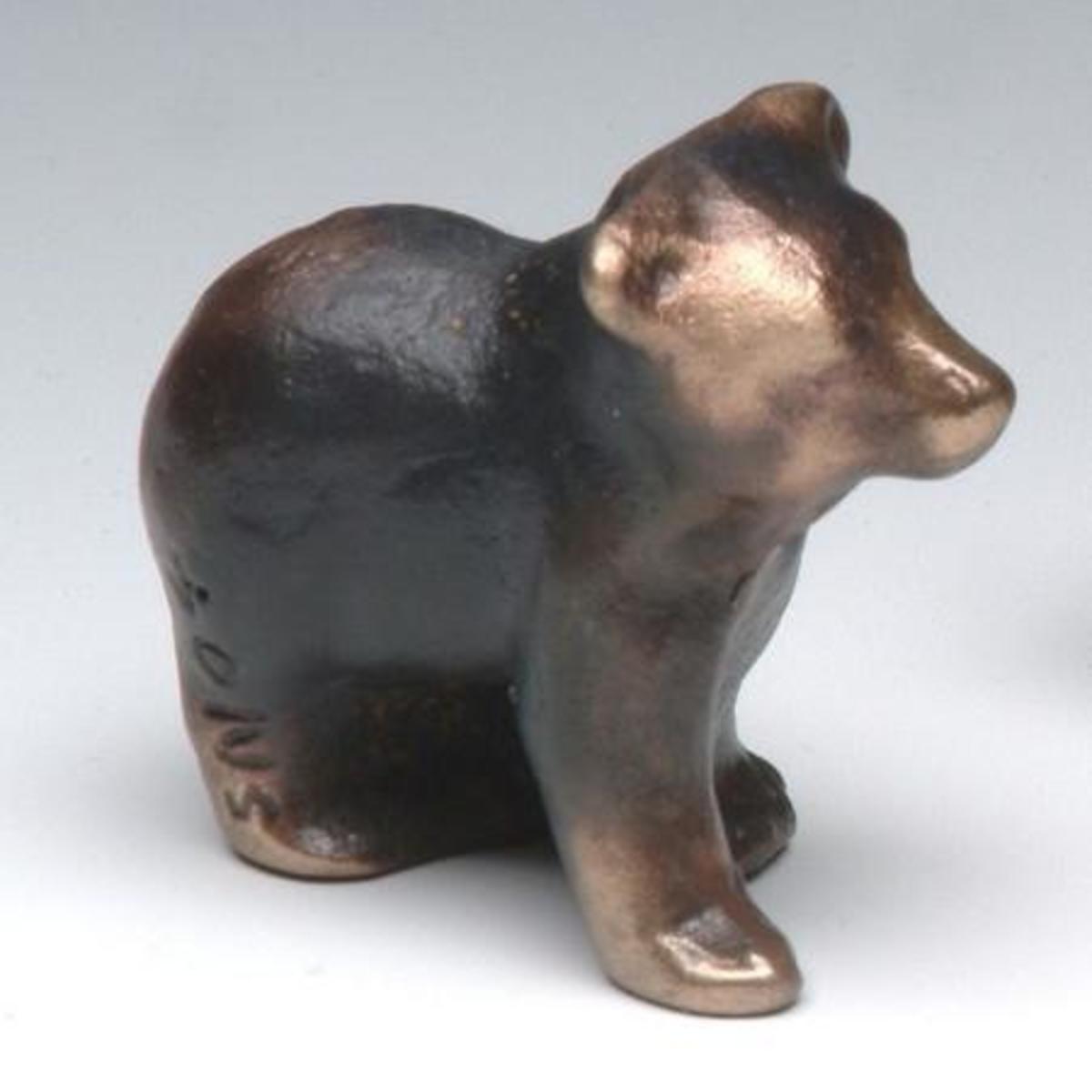 Nelles Studios - sculpture cast bronze - first born cub