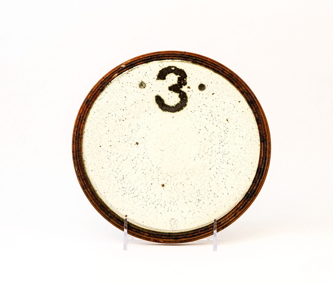 Falter - plate stoneware - white with number 3