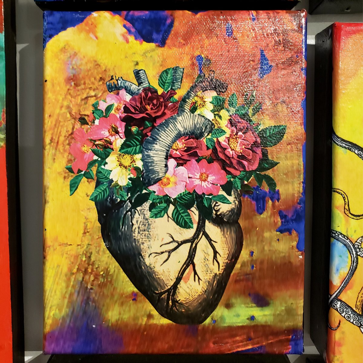 Van Leeuwen - Mixed Media Wall Hanging - Heart w/ Flowers (8" x 10")